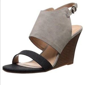 Chinese Laundry Baja Wedge Sandal, Black/Grey, 6.5